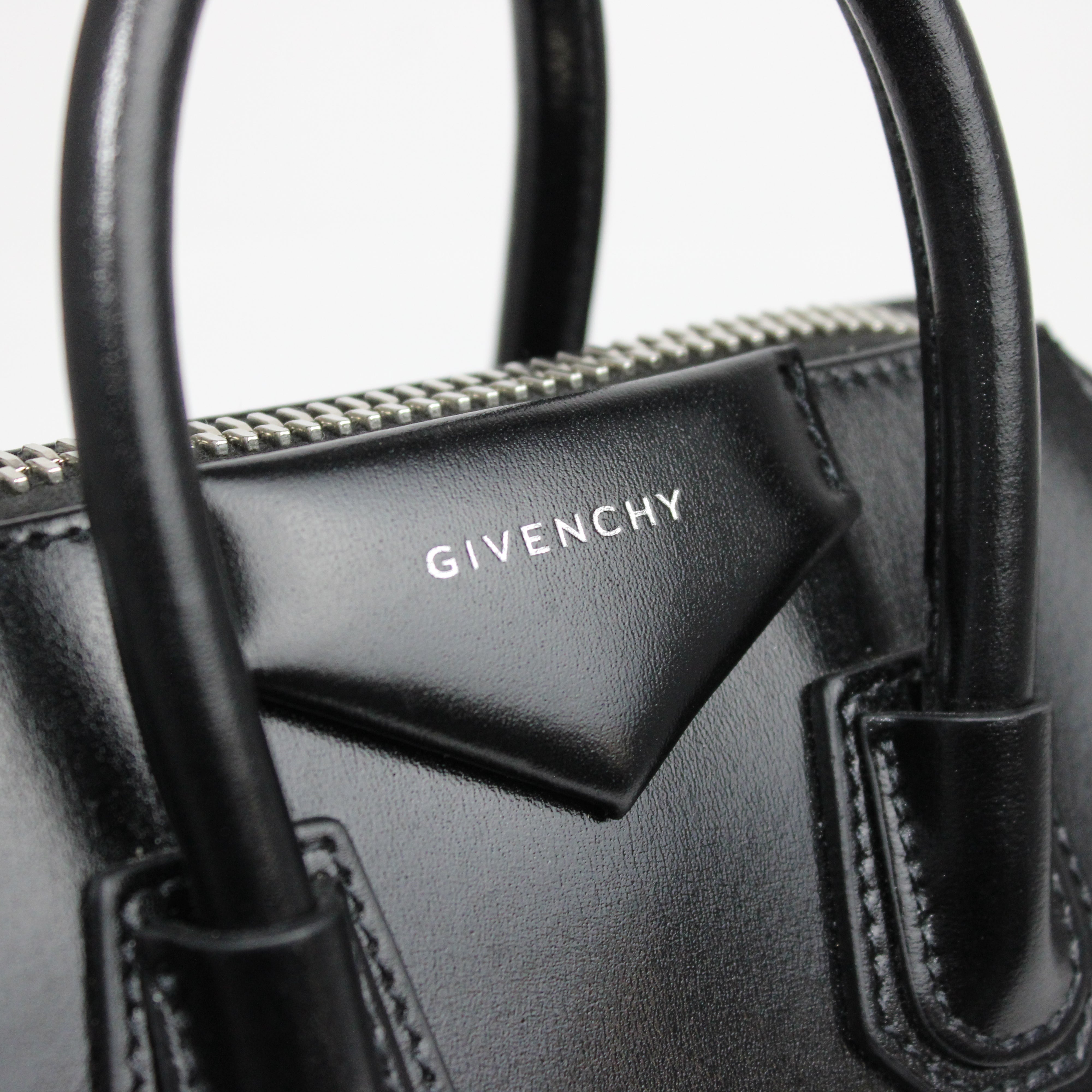 Givenchy Antigona Mini