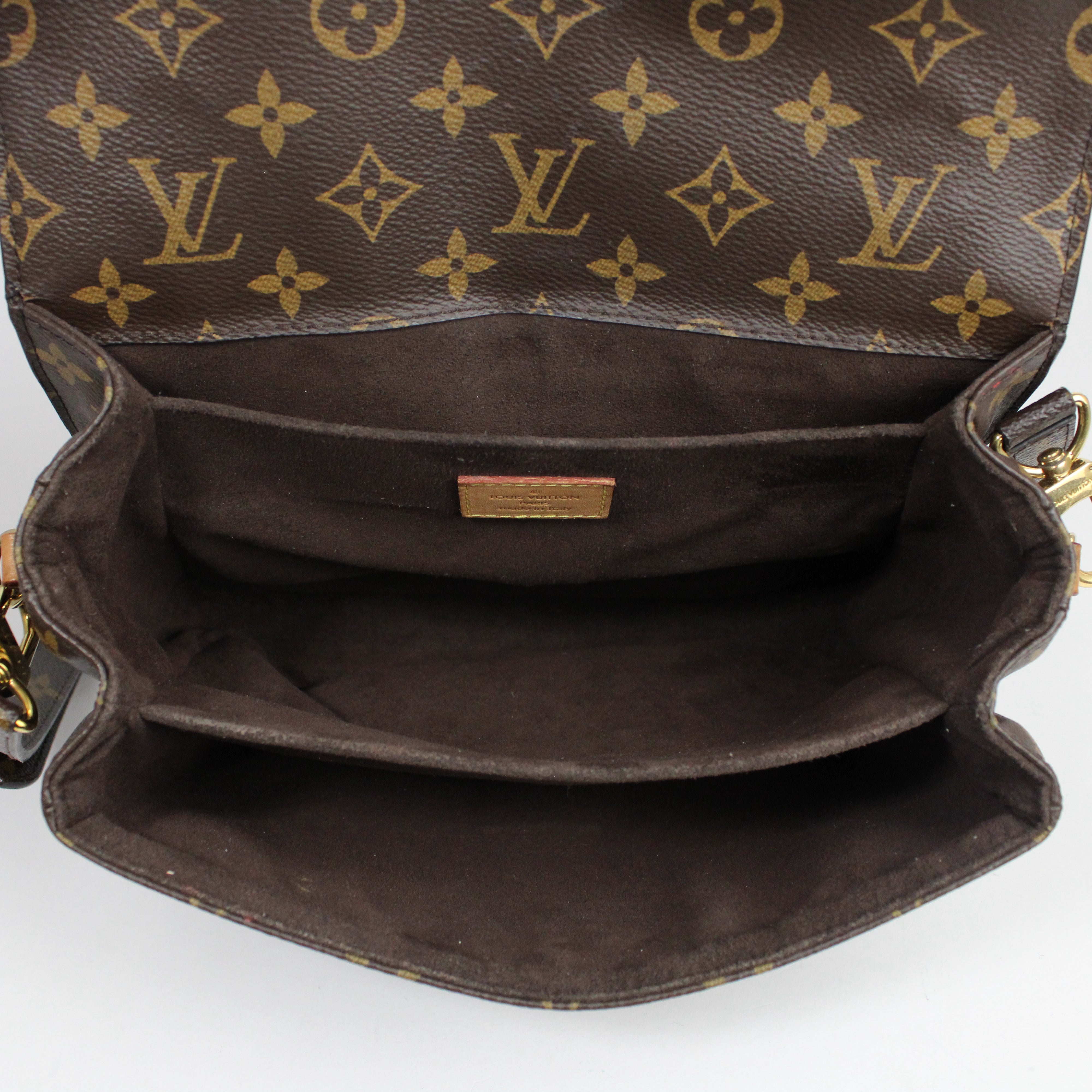 Louis Vuitton Metis In Monogram