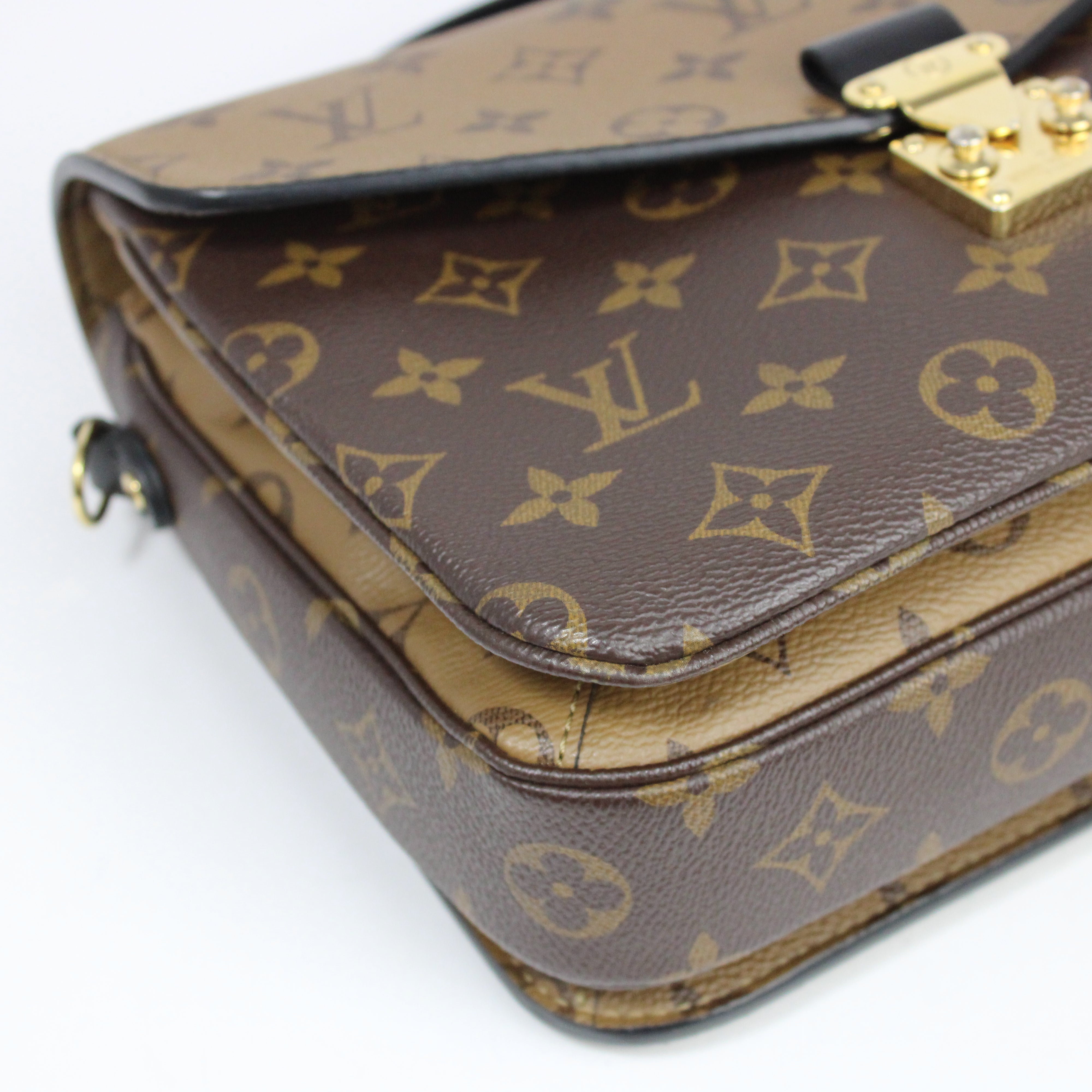 Louis Vuitton Metis Reverse