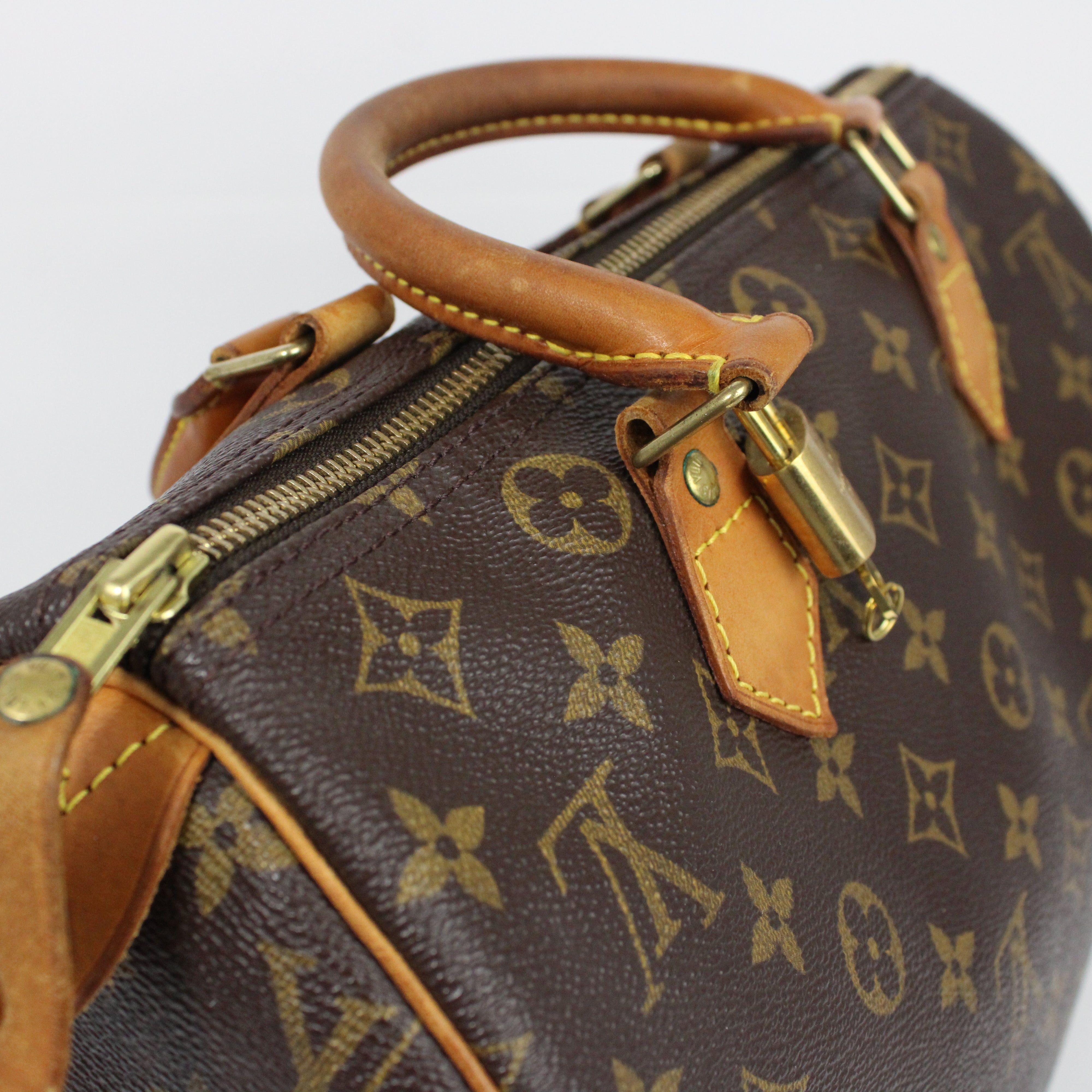 Louis Vuitton Speedy 30