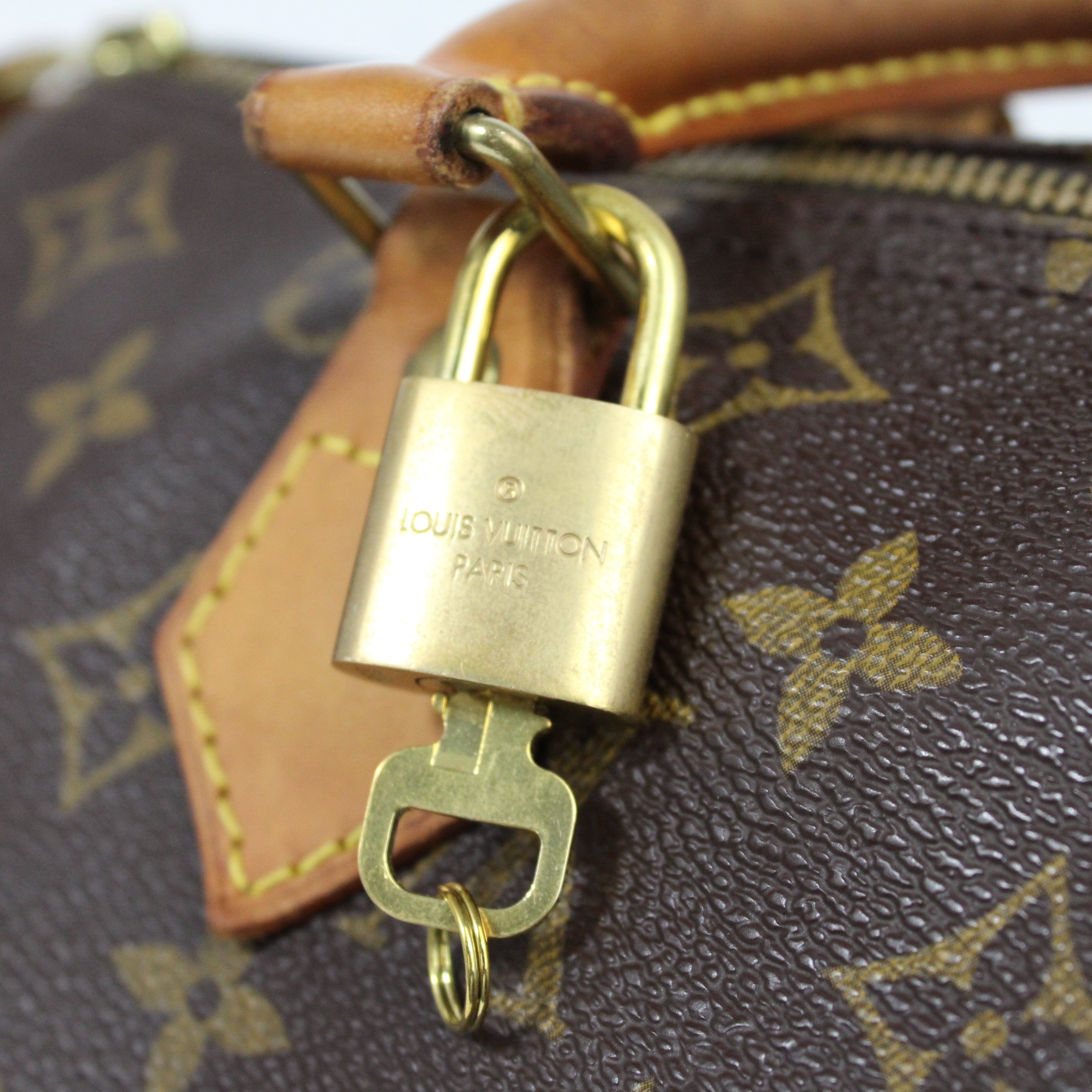 Louis Vuitton Speedy 30