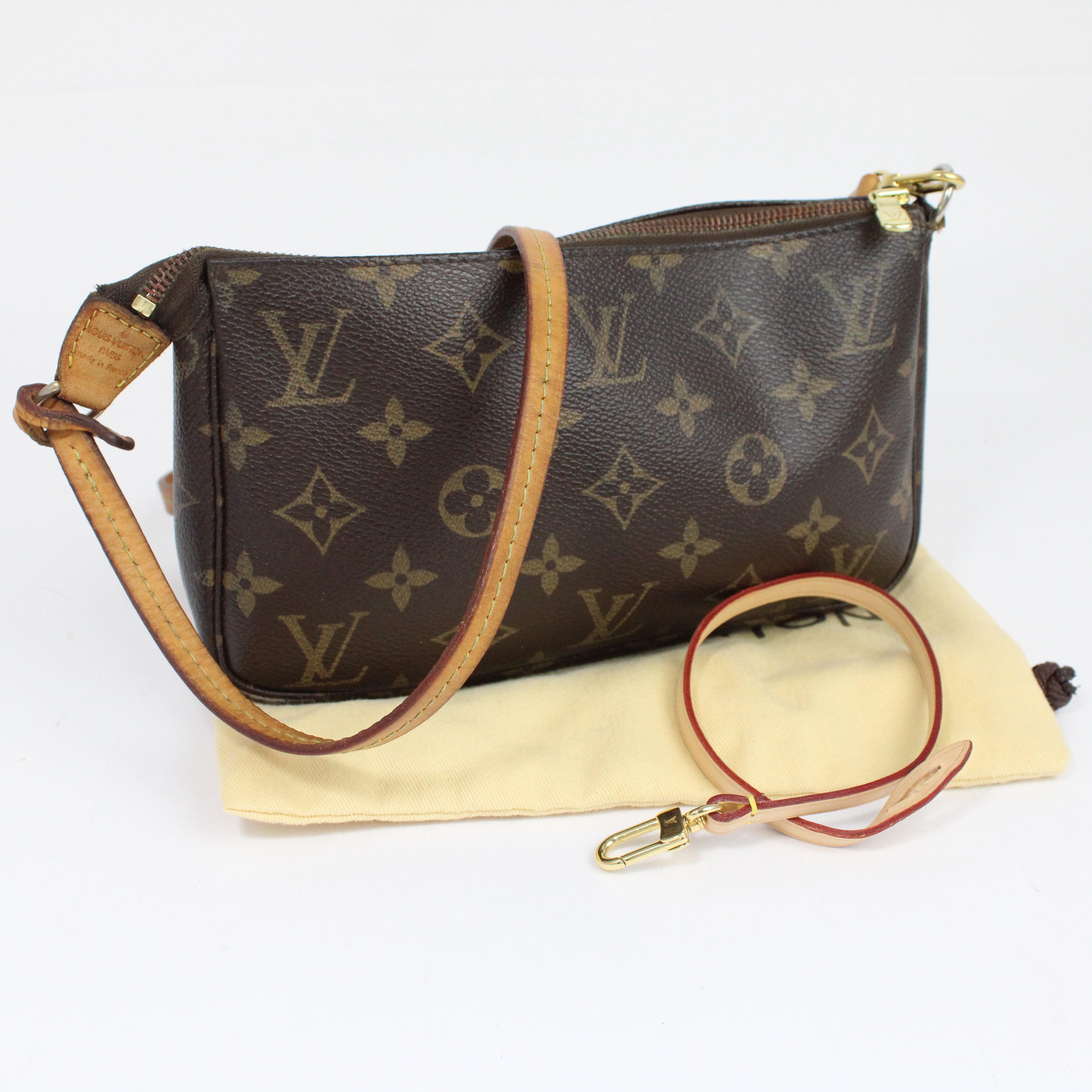 Louis Vuitton Pochette Accessoires